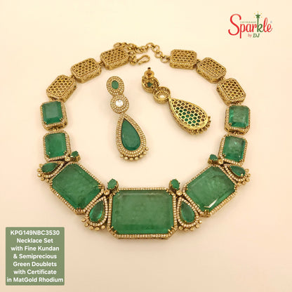 necklace with Semiprecious Green Doublets 