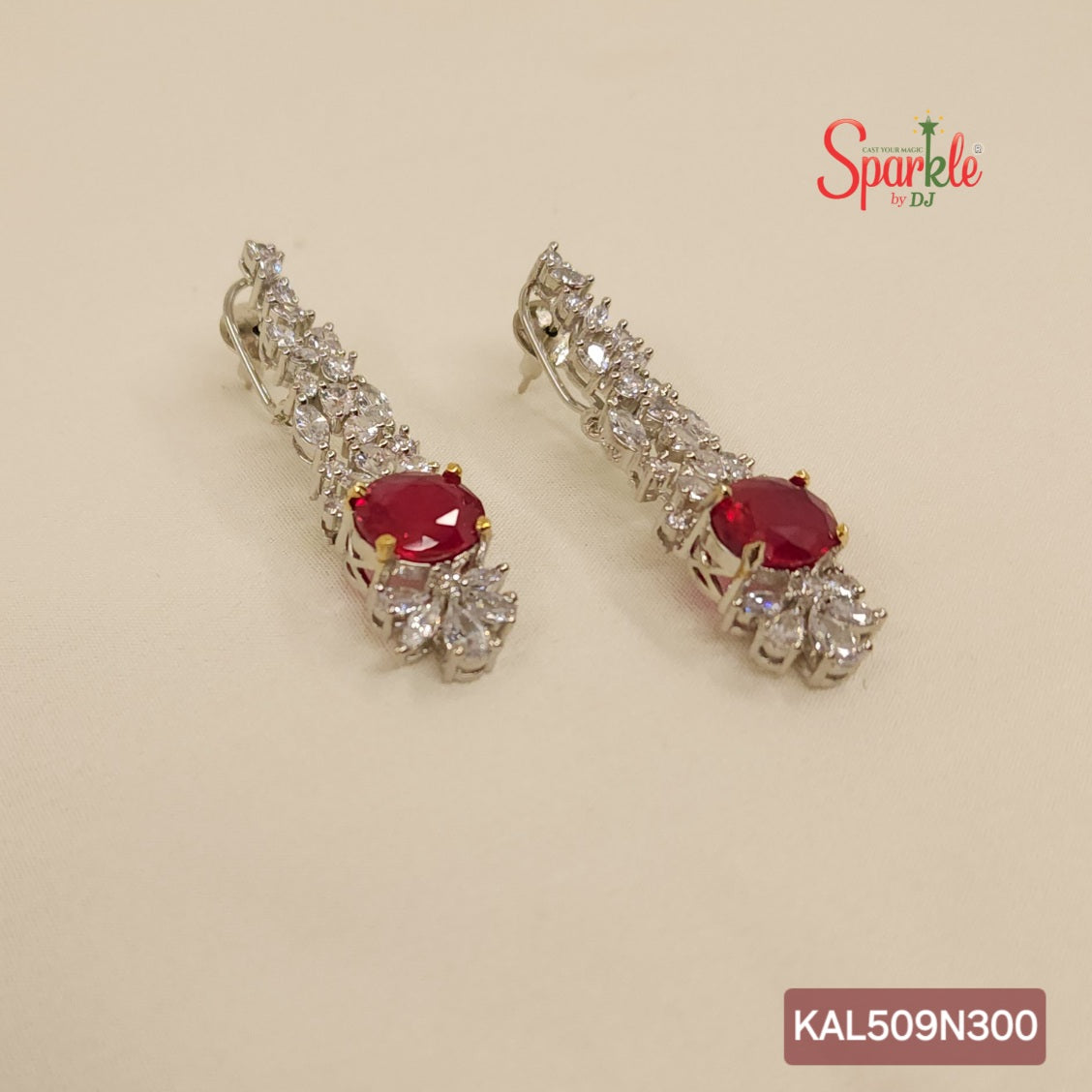 Sleek earrings with semiprecious oval stones - SparklebyDJ