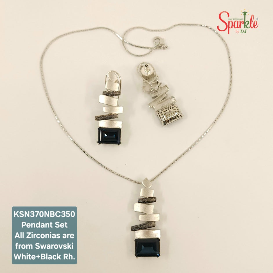 Designer Pendant Set