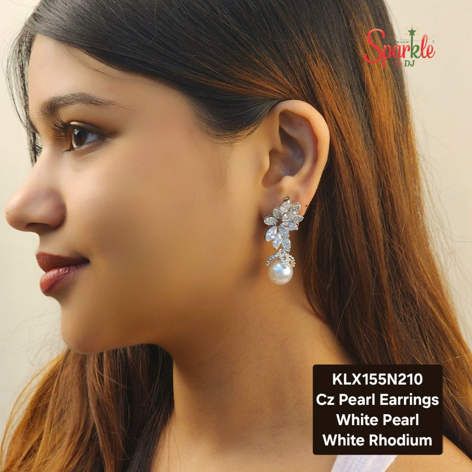 Pearl drop earring