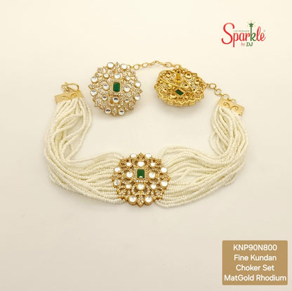 Fine Kundan Choker Set with clustered Pearl strings