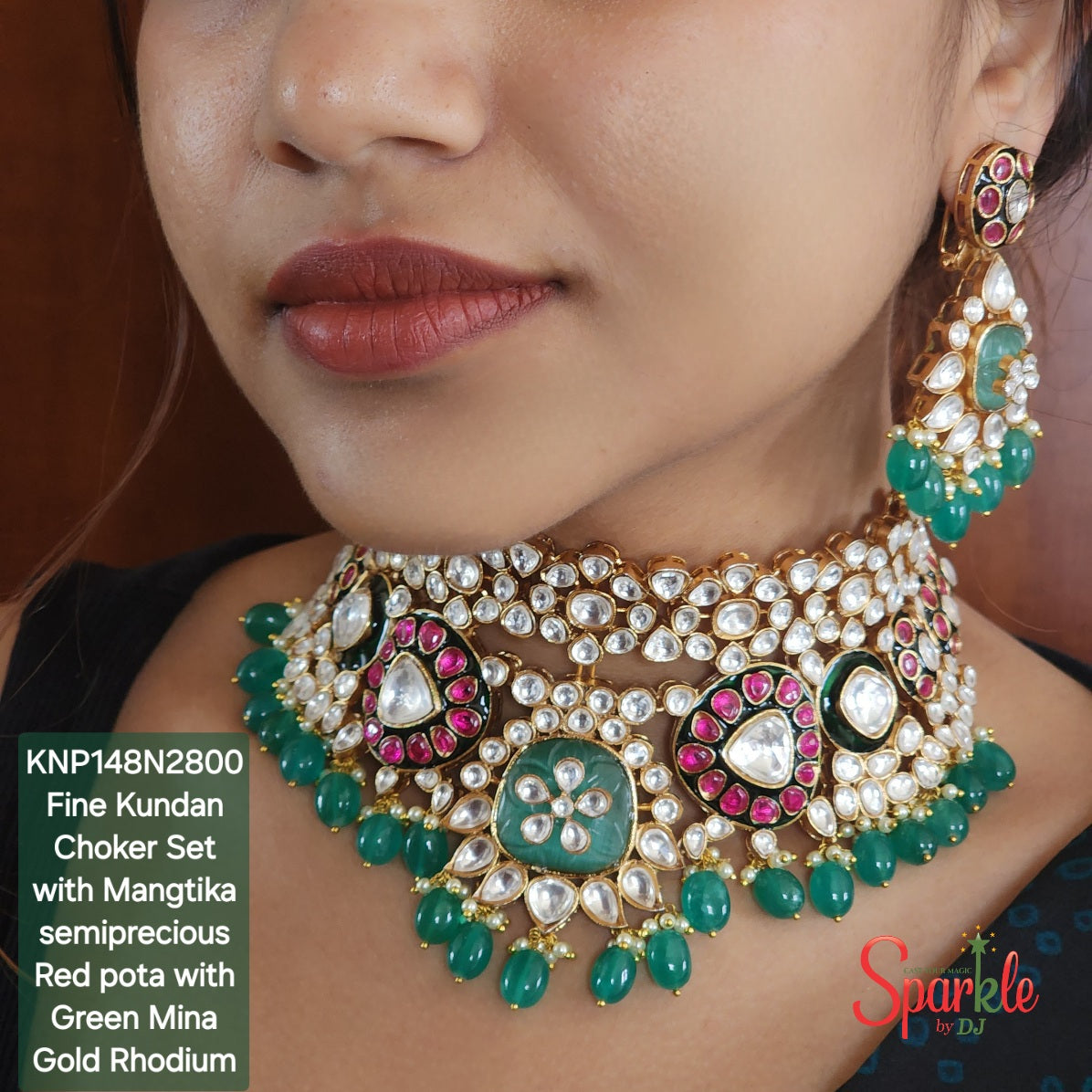 Fine kundan Bridal Choker set with Mangtika