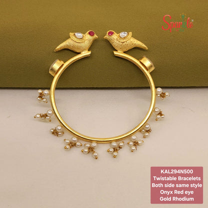 Twistable parrot kundan bracelet with pearls