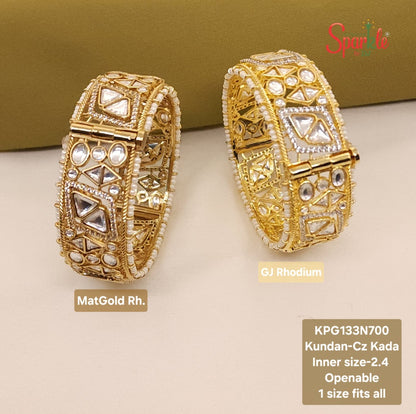 Pearl bordered traditional Kundan-Cz Bracelet