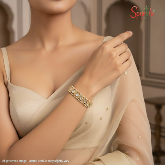 Pearl bordered Kundan-Cz bracelet